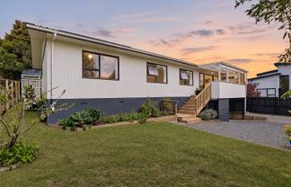 13 Brandon Road, Manly