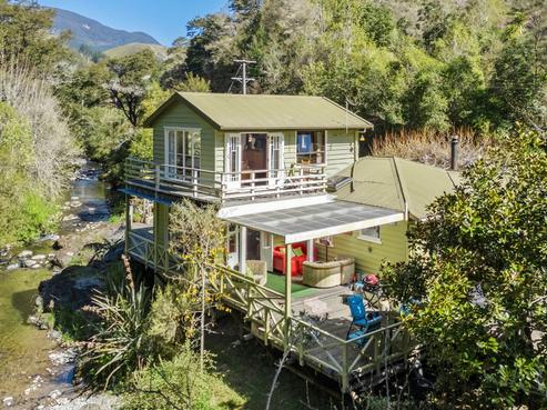 103 Teal Valley Road, Hira
