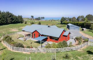 44 Blackhead Road, Concord