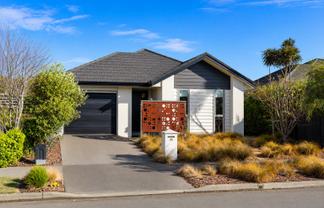 25 Limbrick Crescent, Wigram