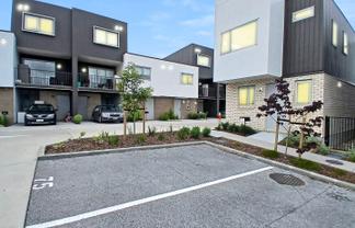 10 Ngae Place, Mangere East