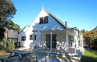 5 Lombardy Place, Whalers Gate