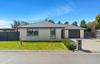 12 Maple Grove, Masterton