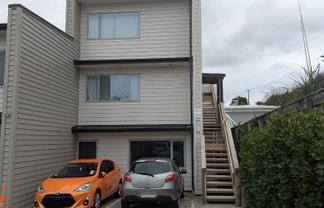 9/19 Collins Avenue, Tawa