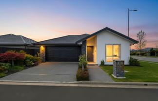 33 Eastfield Drive, Lincoln