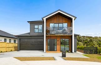 54 Rongoa Maori Way, Pukekohe