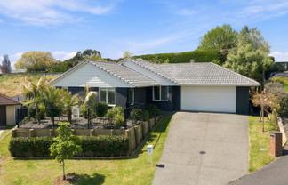 3 Carex Close, Pyes Pa