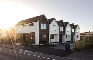 Units 1-5/100 Aldwins Road, Phillipstown