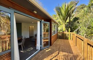 7a Landing Road, Titirangi