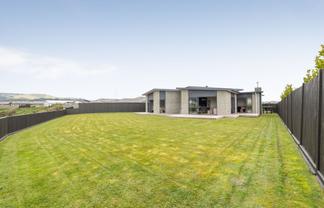 48 Sardinia Grove, FITZHERBERT