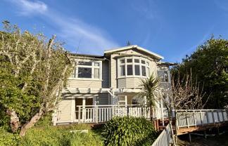 32 Locking Street, Nelson South
