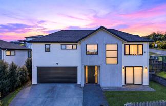2 Celestial Crescent, Orewa