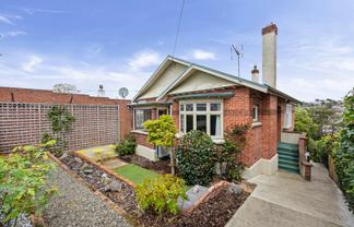 22 McGeorge Avenue, Mornington