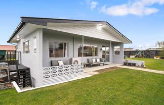 112 Beach Street, WAIKOUAITI