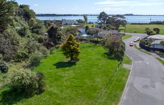 10 Aratoro Place, Mount Pleasant