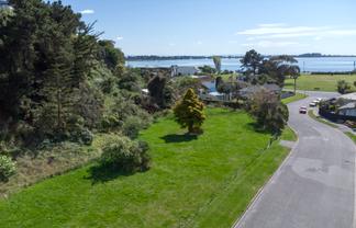 12 Aratoro Place, Mount Pleasant