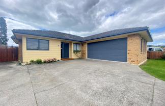 35 Edgewater Grove, Whakatane