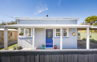 26 Criterion Street, Bulls