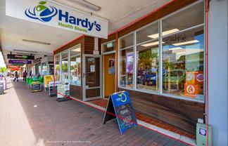 Sunny CBD retail frontage
