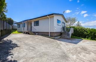 12A Hiwi Crescent, Titahi Bay