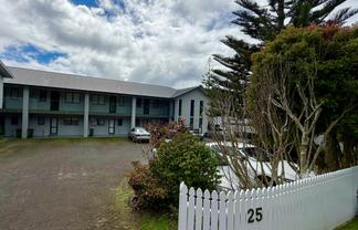 16/25 Weranui Road, Waiwera