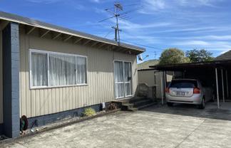 2/69A Pine Avenue, Ebdentown
