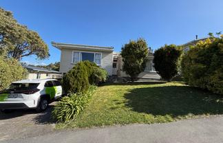 27 Bellringer Crescent, Newlands