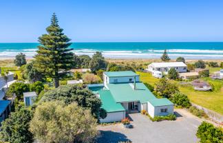25 Beach Road, Porangahau