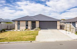 12 Sills Street, Ravenswood