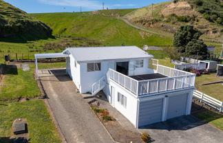 38 Lake Ferry Road, Lake Ferry