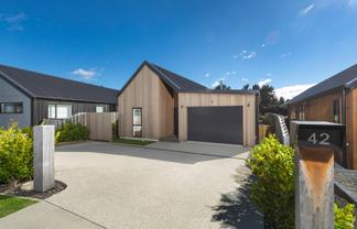 42 Malvern Road, Wanaka