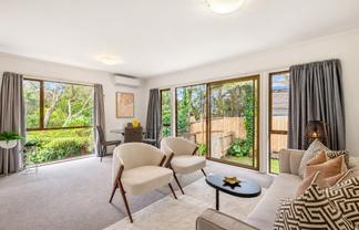 2/17 Paris Place, Birkenhead
