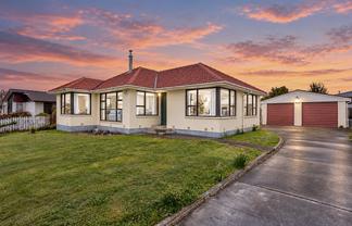 4 Kathleen Crescent, Hornby