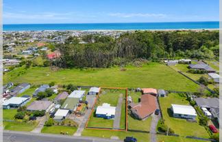 68 Nash Parade, Foxton Beach