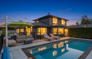 83 Reading Street, Greytown