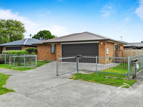 60 Airfield Road, Takanini