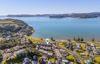 24/1 Centennial Drive, Whitianga