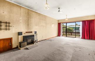 8 Cassino Crescent, Onekawa