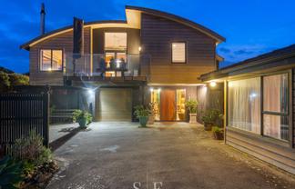4 Stonewall Grove, WAIKANAE BEACH