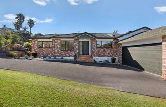 8 Kensington Terrace, Gulf Harbour