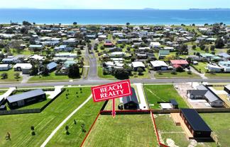 12 Riria Way, Matarangi