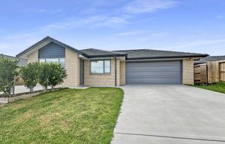 25 Cascade Crescent, Tikipunga