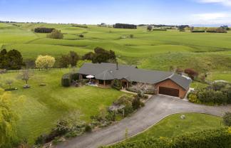 6 Managhs Road, Halcombe
