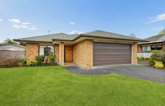 15 Emmerdale Avenue, Papakura