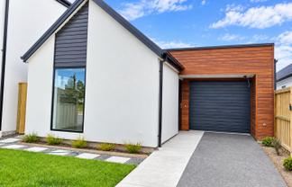 87 Faringdon Boulevard, Rolleston