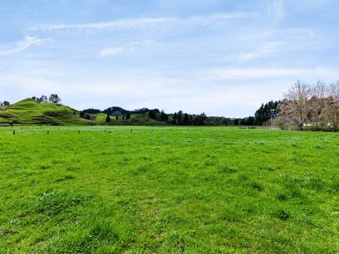 1151 Makuri Road, Douglas