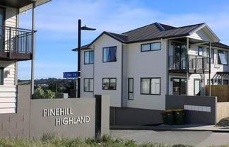 4 Peony Mews, Oteha