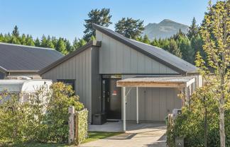 12 Malvern Road, Wanaka