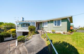 50 Garden Heights Avenue, Glenview