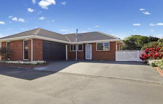 2/61A Strathfield Avenue, Dallington